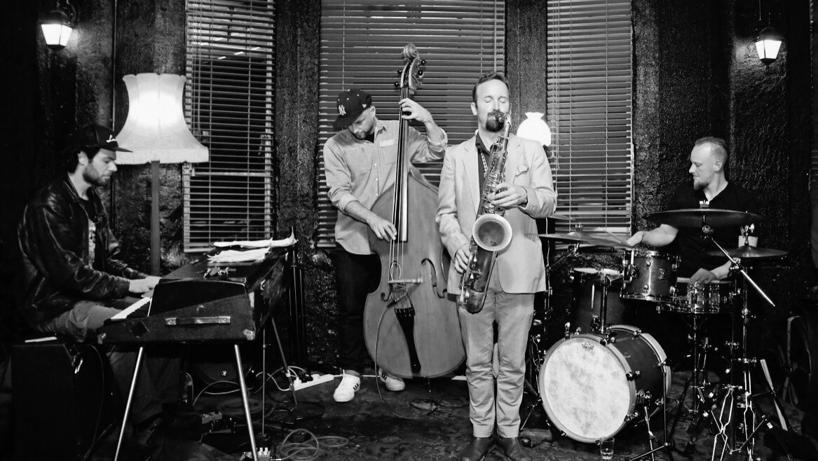 Hot OStrich JAzzfest profile pic edit 2019 - Peter Elliott.jpg