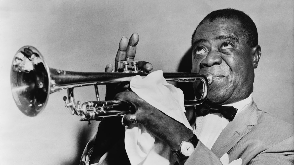 Louis_Armstrong_restored.jpg